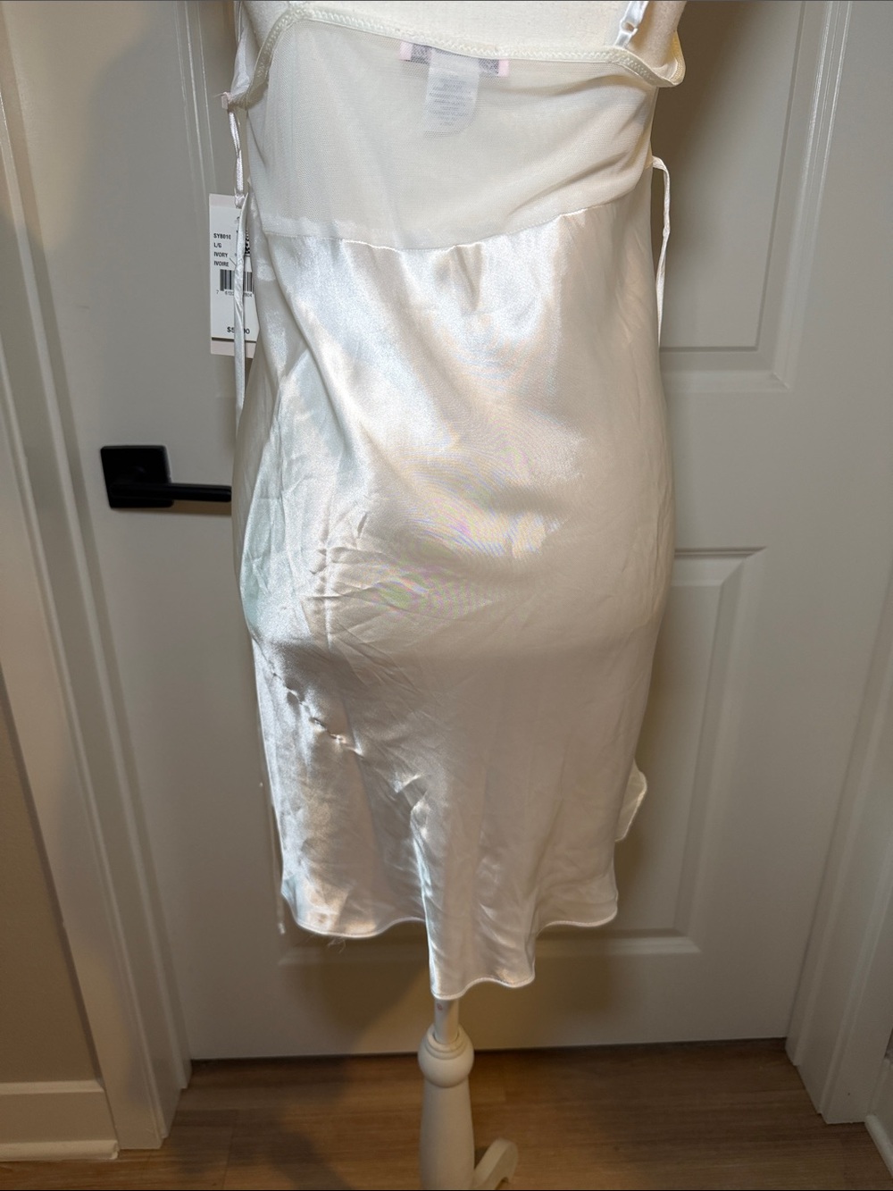 Linea Donatella Ivory Satin Lace-Trim Chemise - Picture 11 of 13